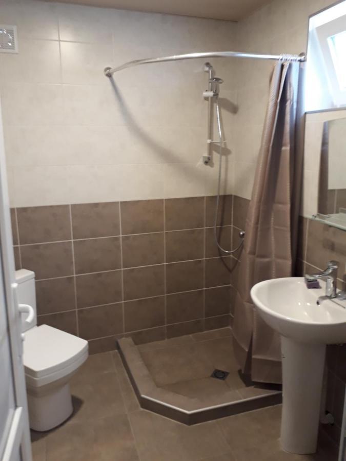 2 Bedroom Apartment In Chugureti Tiflis Exterior foto